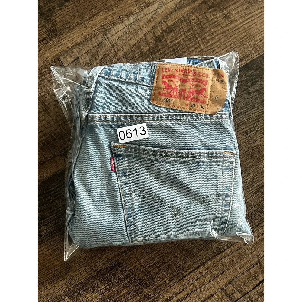 Vintage 1990s Levi's 501 Distressed Light Wash Jeans USA 30x29